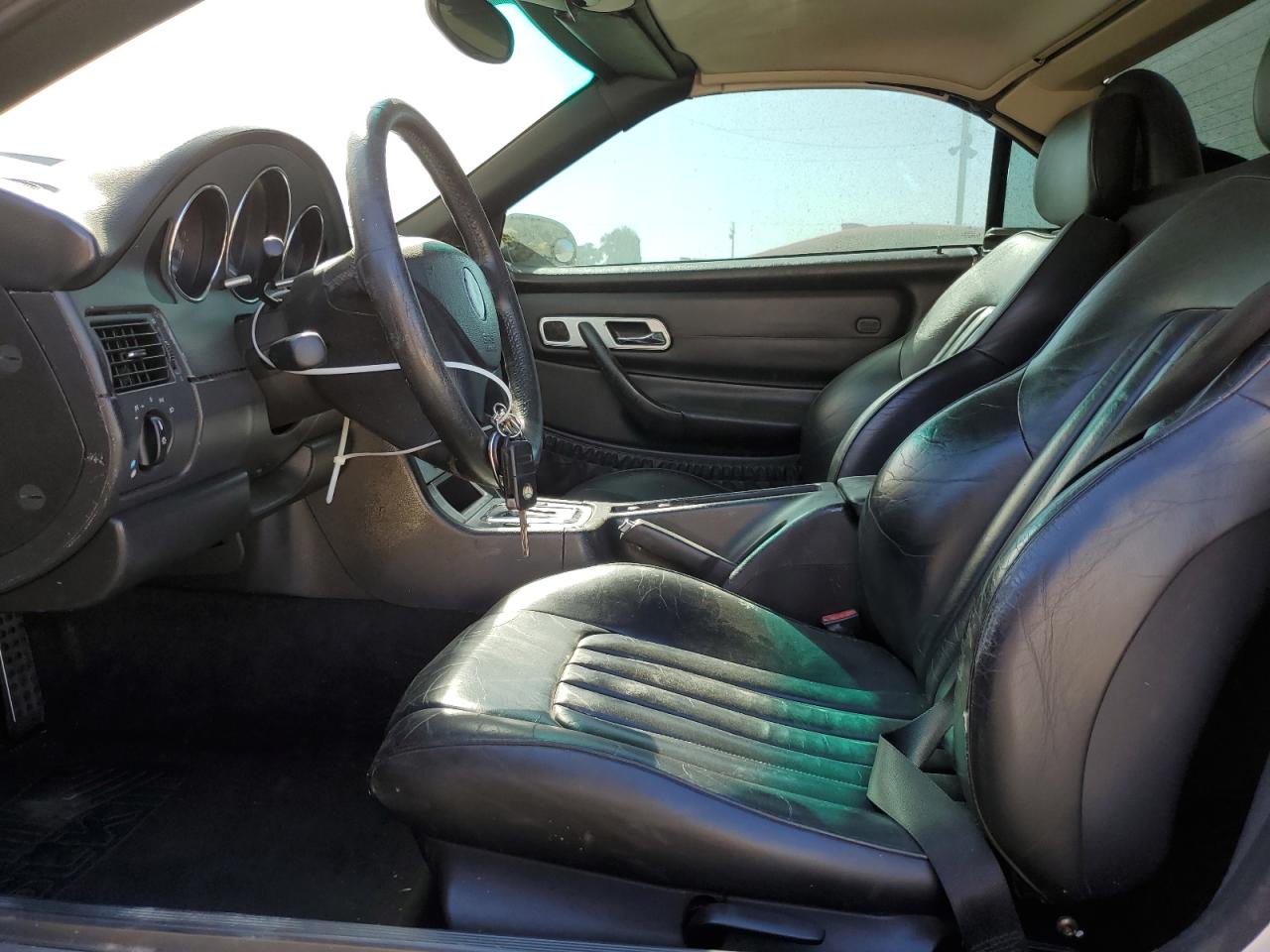 2004 Mercedes-benz Slk 230 Kompressor Silver vin: WDBKK49F24F305678