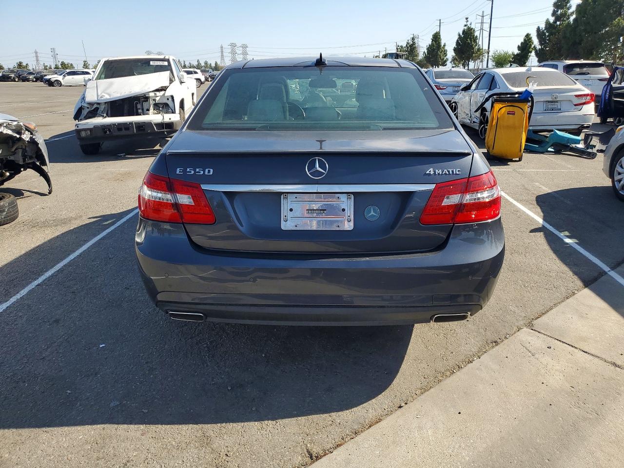 2011 Mercedes-benz E 550 4matic Blue vin: WDDHF9AB1BA364646