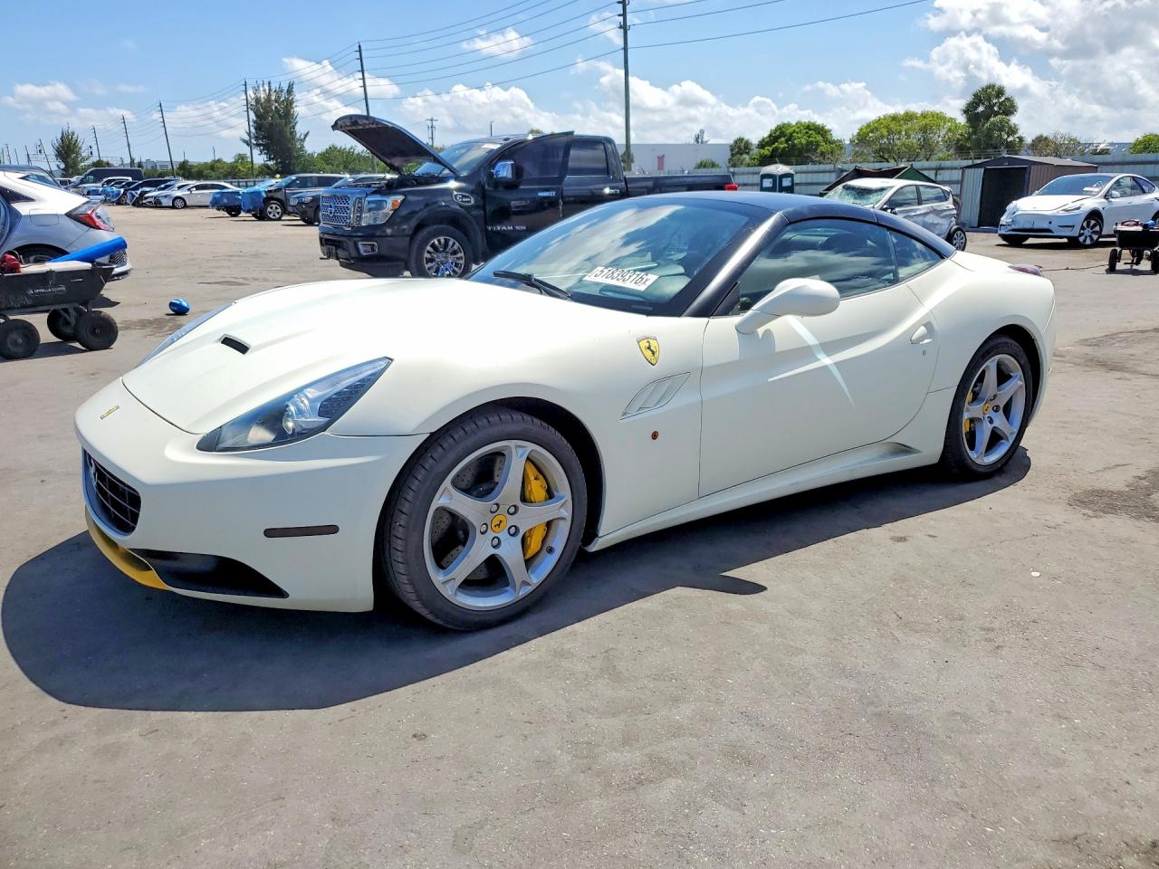 2011 Ferrari California White vin: ZFF65LJA3B0178624