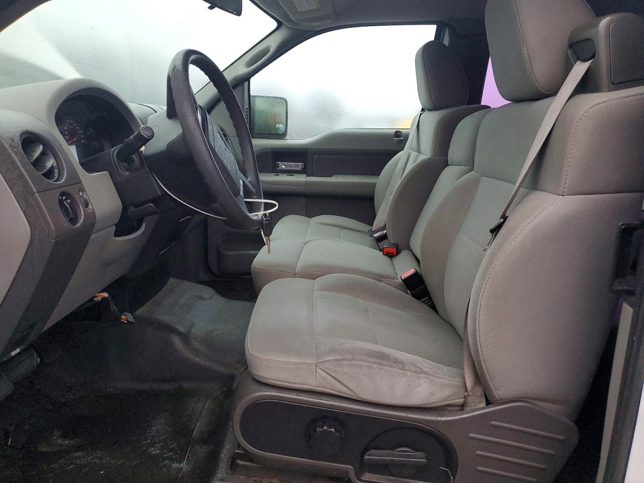 2007 Ford F150 Белый vin: 1FTRX12W47NA40718