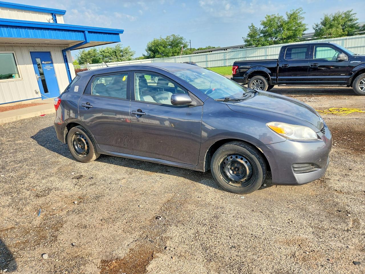 2010 Toyota Matrix Base Gray vin: 2T1KU4EE1AC316992