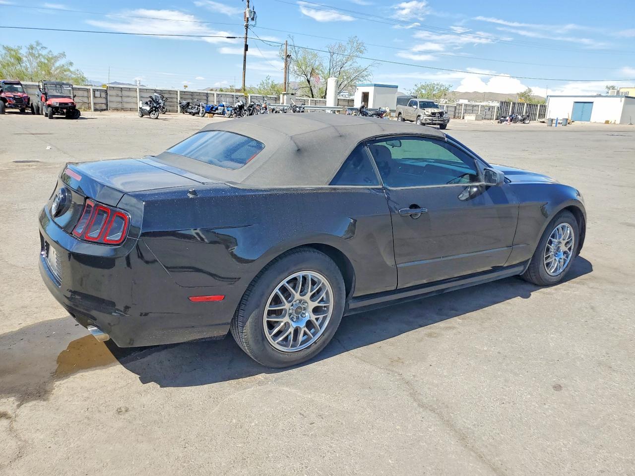 2013 Ford Mustang Black vin: 1ZVBP8EM0D5217066