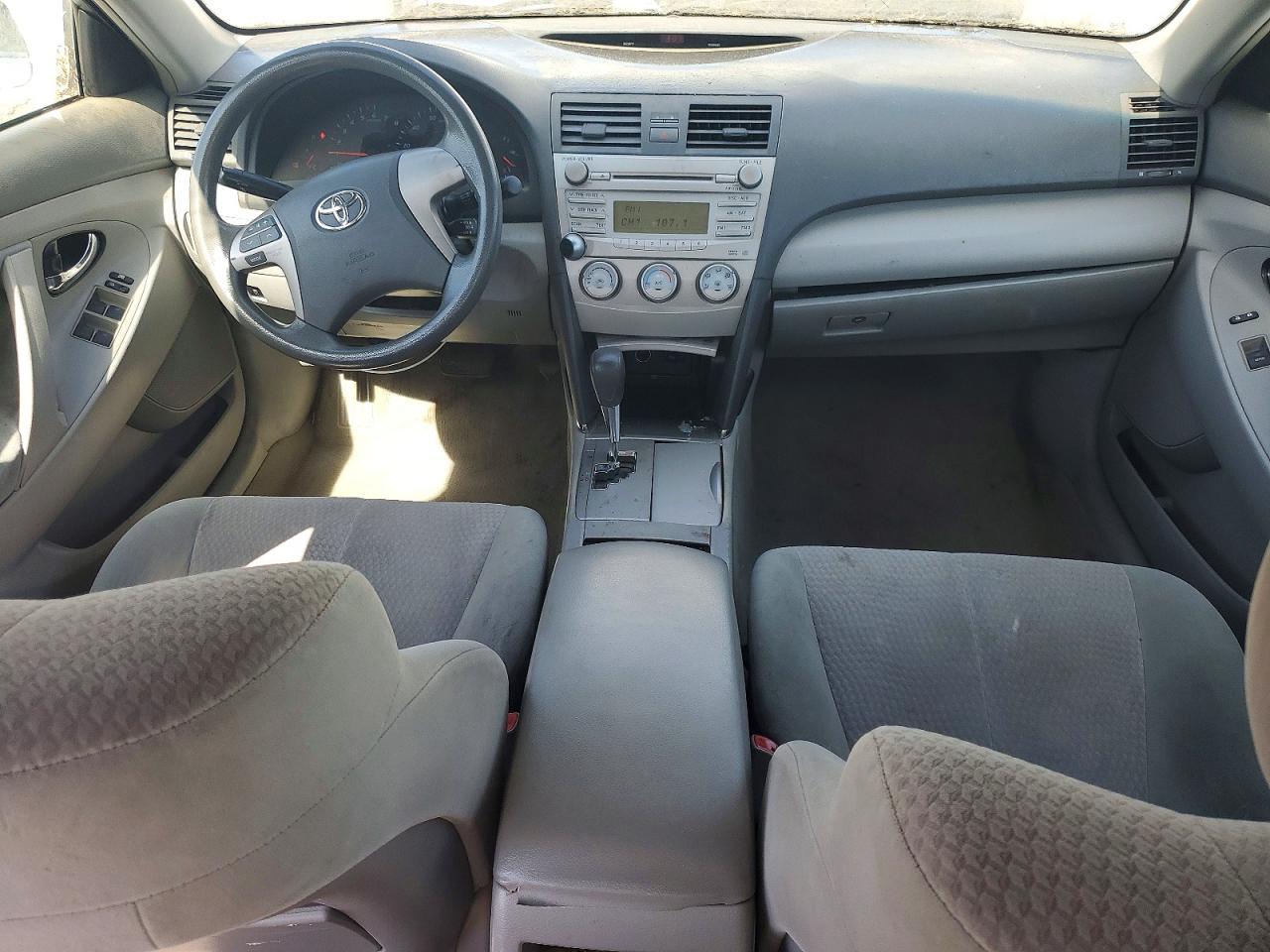 2010 Toyota Camry Le White vin: 4T4BF3EK7AR023466