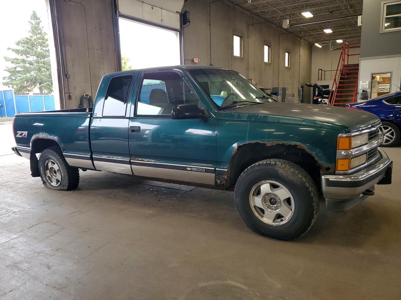 1995 Chevrolet Gmt-400 K1500 Green vin: 2GCEK19K7S1258078