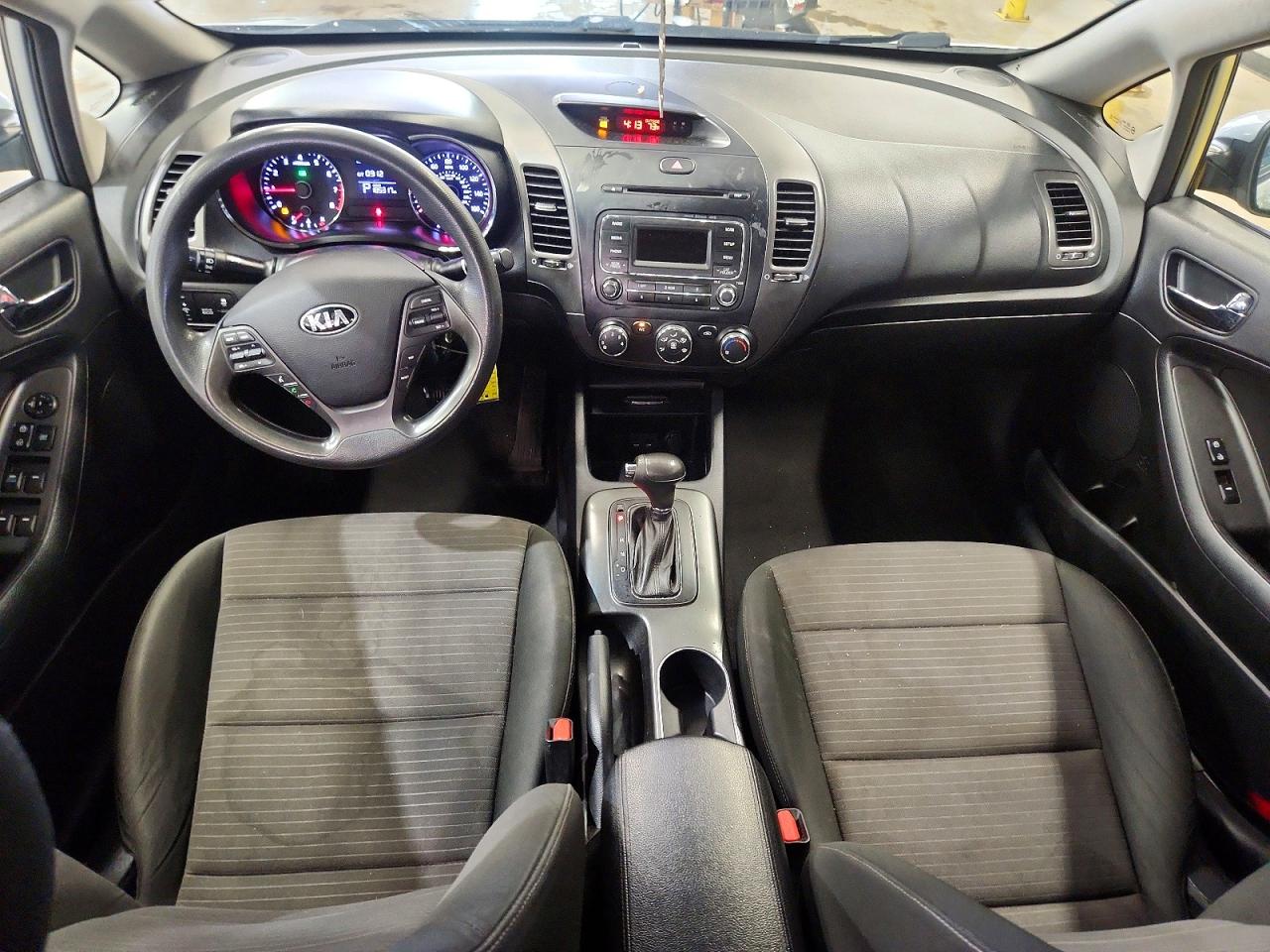 2014 Kia Forte Lx Серебряный vin: KNAFX4A64E5220894