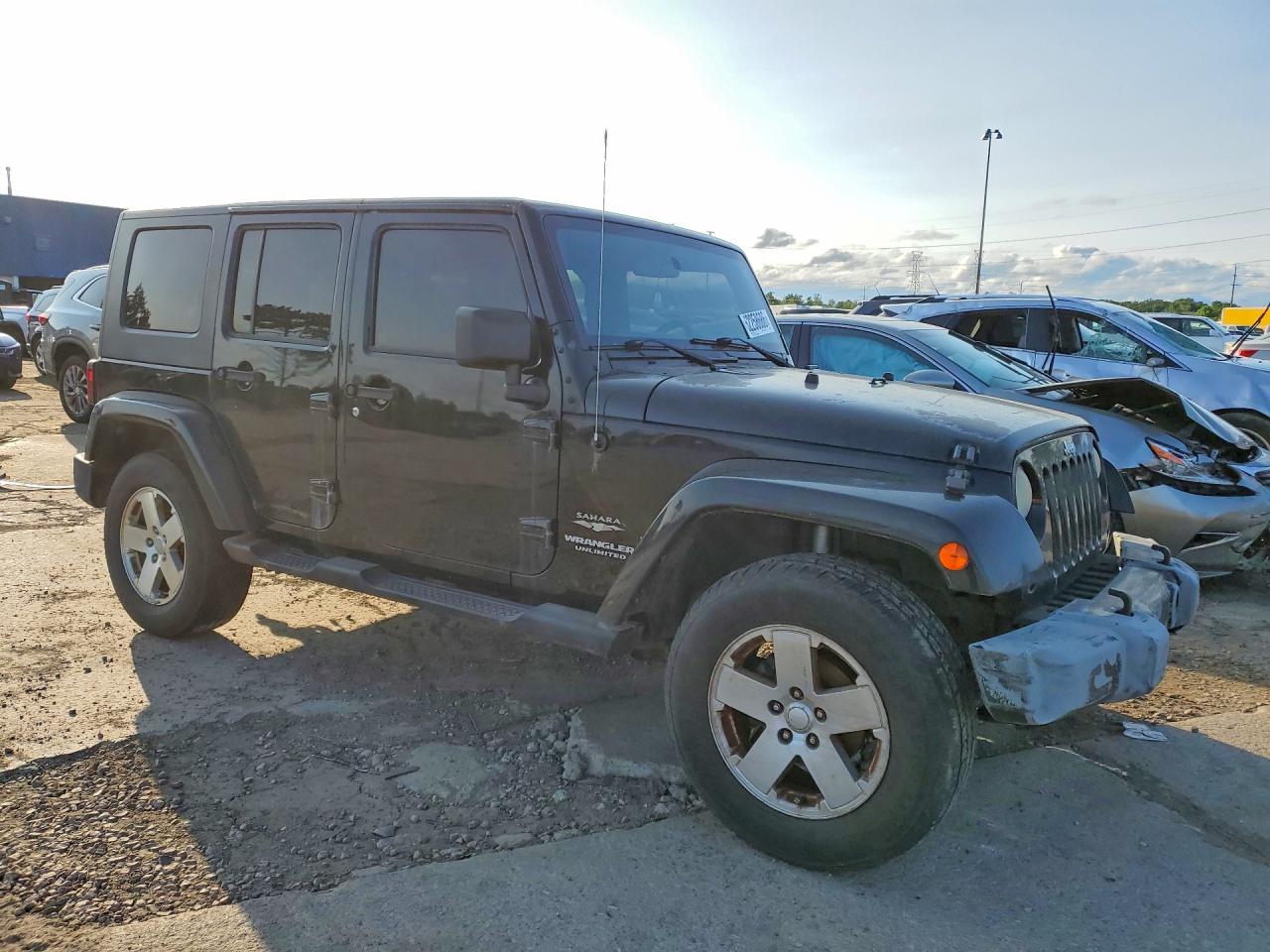 2008 Jeep Wrangler Unlimited Sahara Black vin: 1J4GA59108L552770