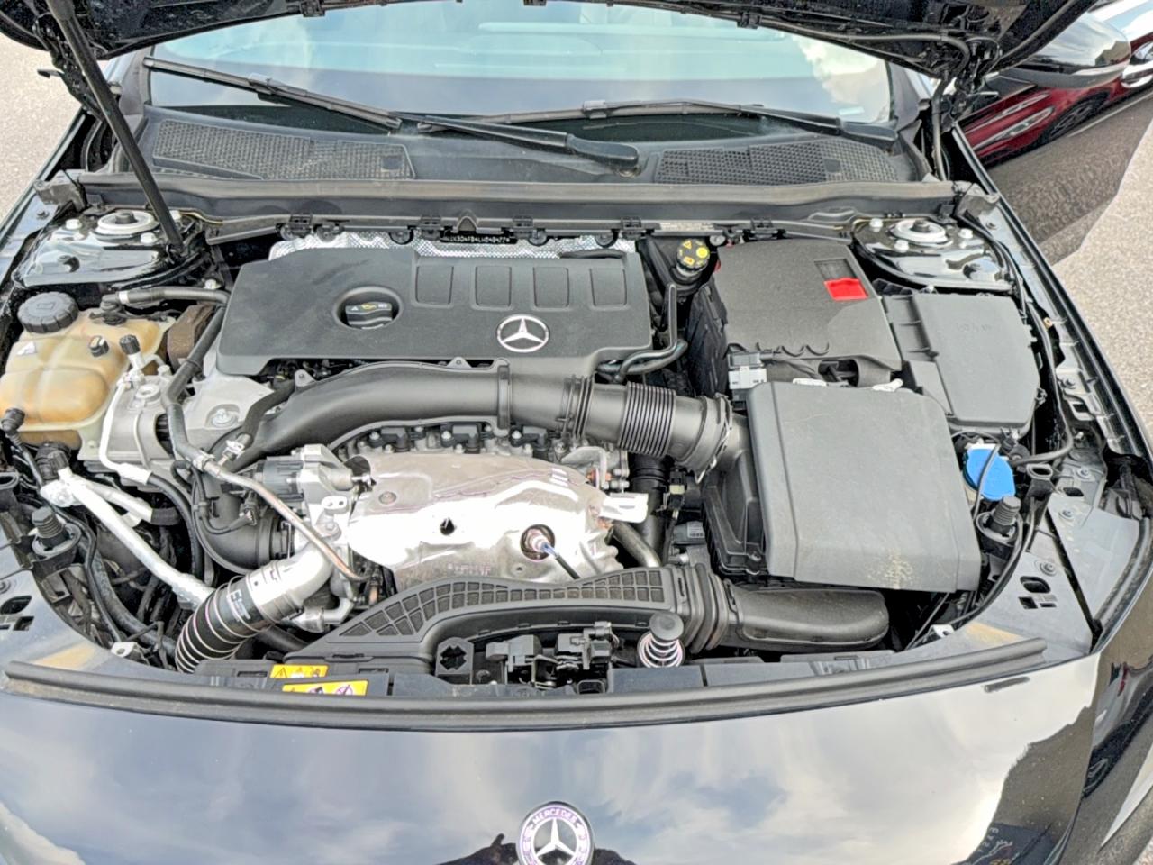 2020 Mercedes-benz A 220 4matic Черный vin: W1K3G4FB4LW046477