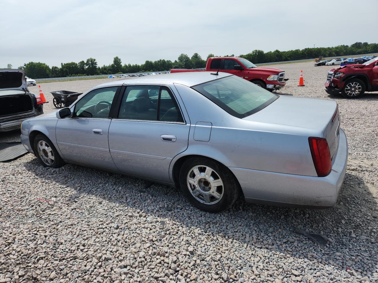 2005 Cadillac Deville Silver vin: 1G6KD54Y45U160167