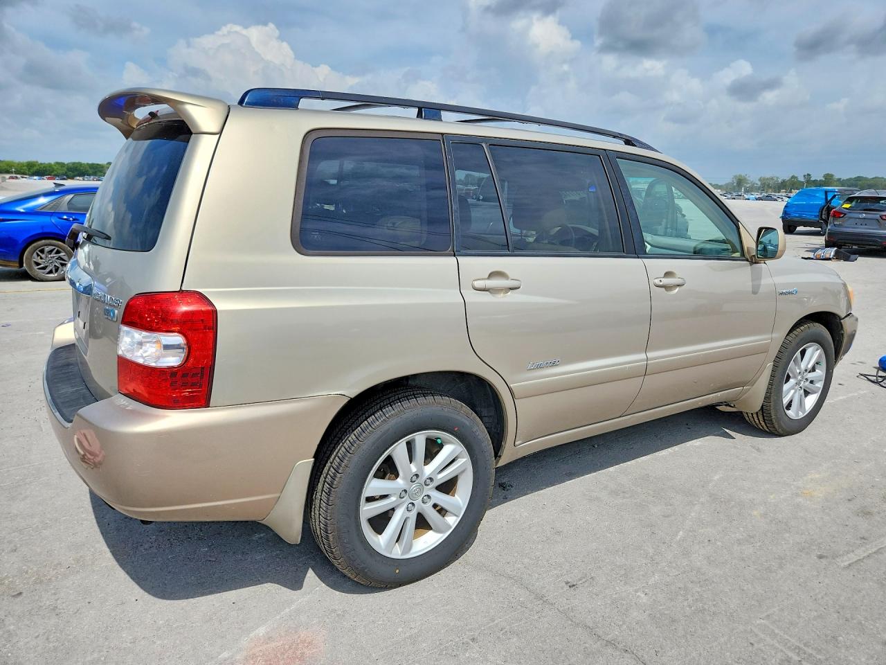 2007 Toyota Highlander Hybrid Gold vin: JTEDW21A170022677