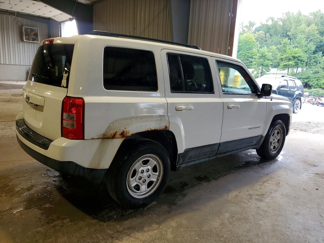 2011 Jeep Patriot Sport White vin: 1J4NT1GA4BD285647