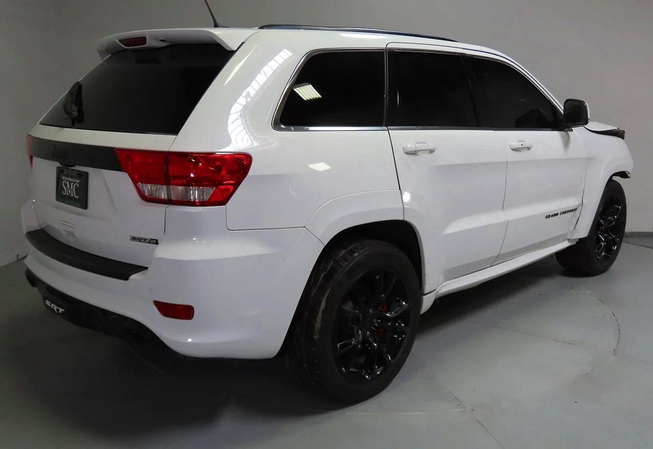 2013 Jeep Grand Cherokee Srt-8 White vin: 1C4RJFDJ4DC563714