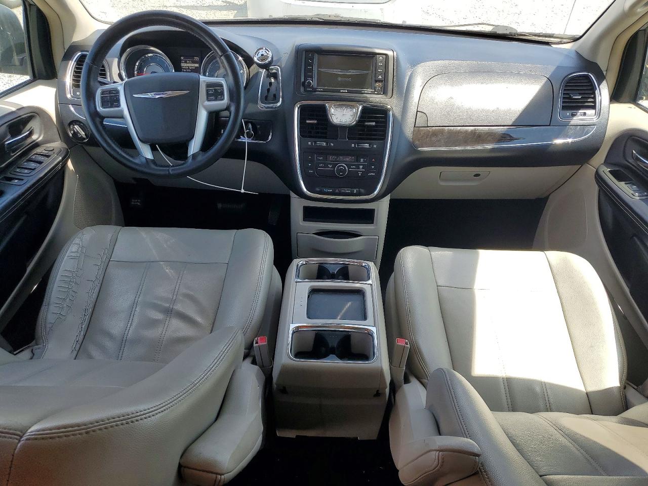 2013 Chrysler Town & Country Touring Silver vin: 2C4RC1BG5DR554855