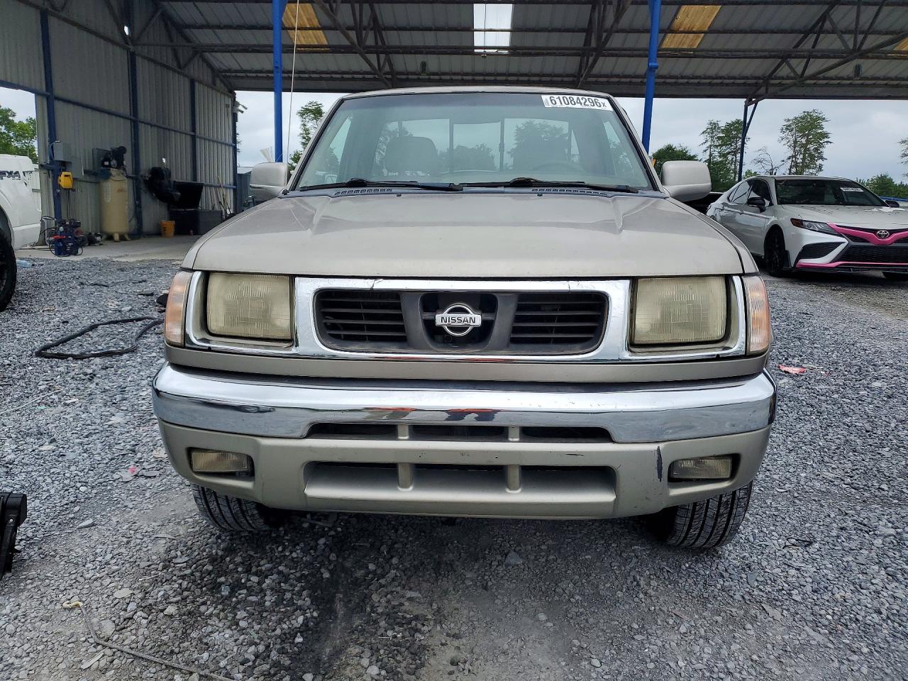 2000 Nissan Frontier Xe Desert Runner Silver vin: 1N6ED26T6YC321510