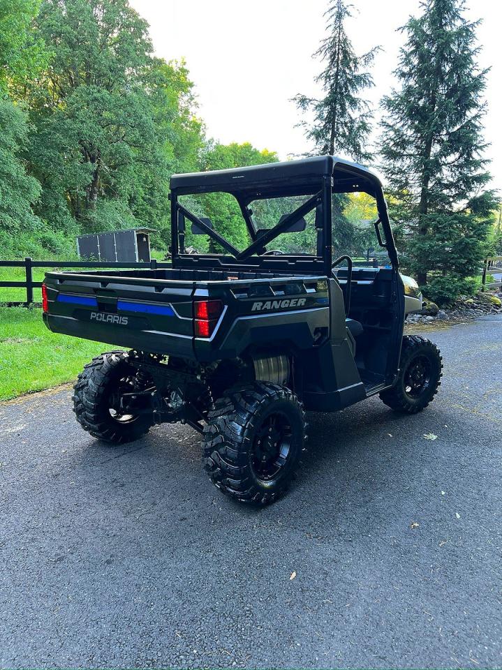 2023 Polaris Ranger Xp 1000 Premium Blue vin: 4XARRE997P8044267