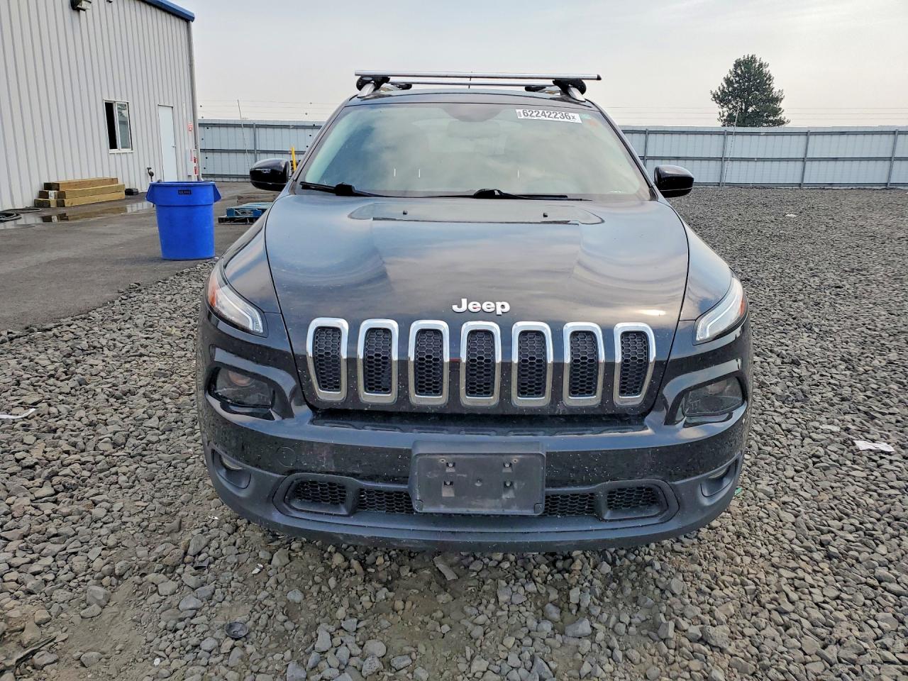 2014 Jeep Cherokee Latitude Black vin: 1C4PJMCS8EW321336