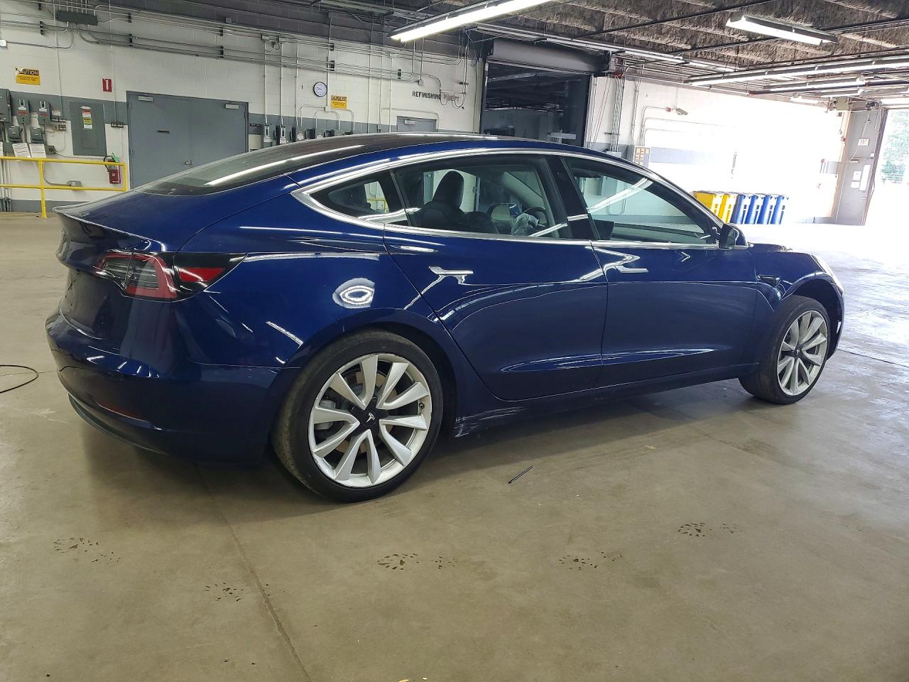 2018 Tesla Model 3 Синий vin: 5YJ3E1EA0JF008155