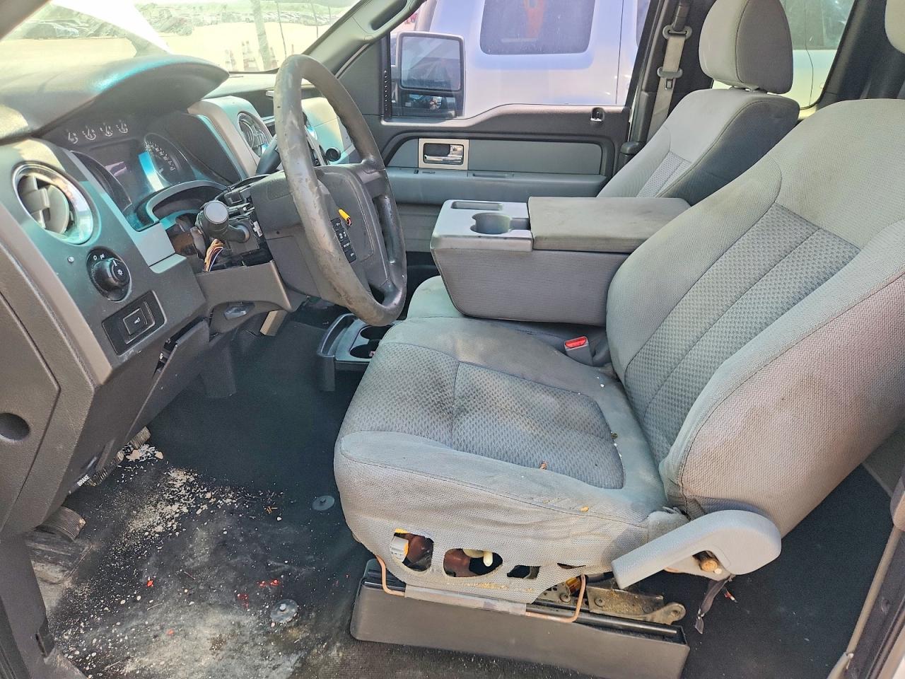 2011 Ford F150 Super Cab White vin: 1FTFX1EF1BFB18907