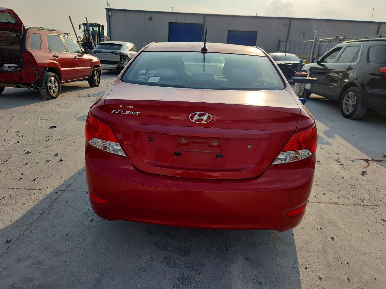 2013 Hyundai Accent Gls Red vin: KMHCT4AE0DU375631