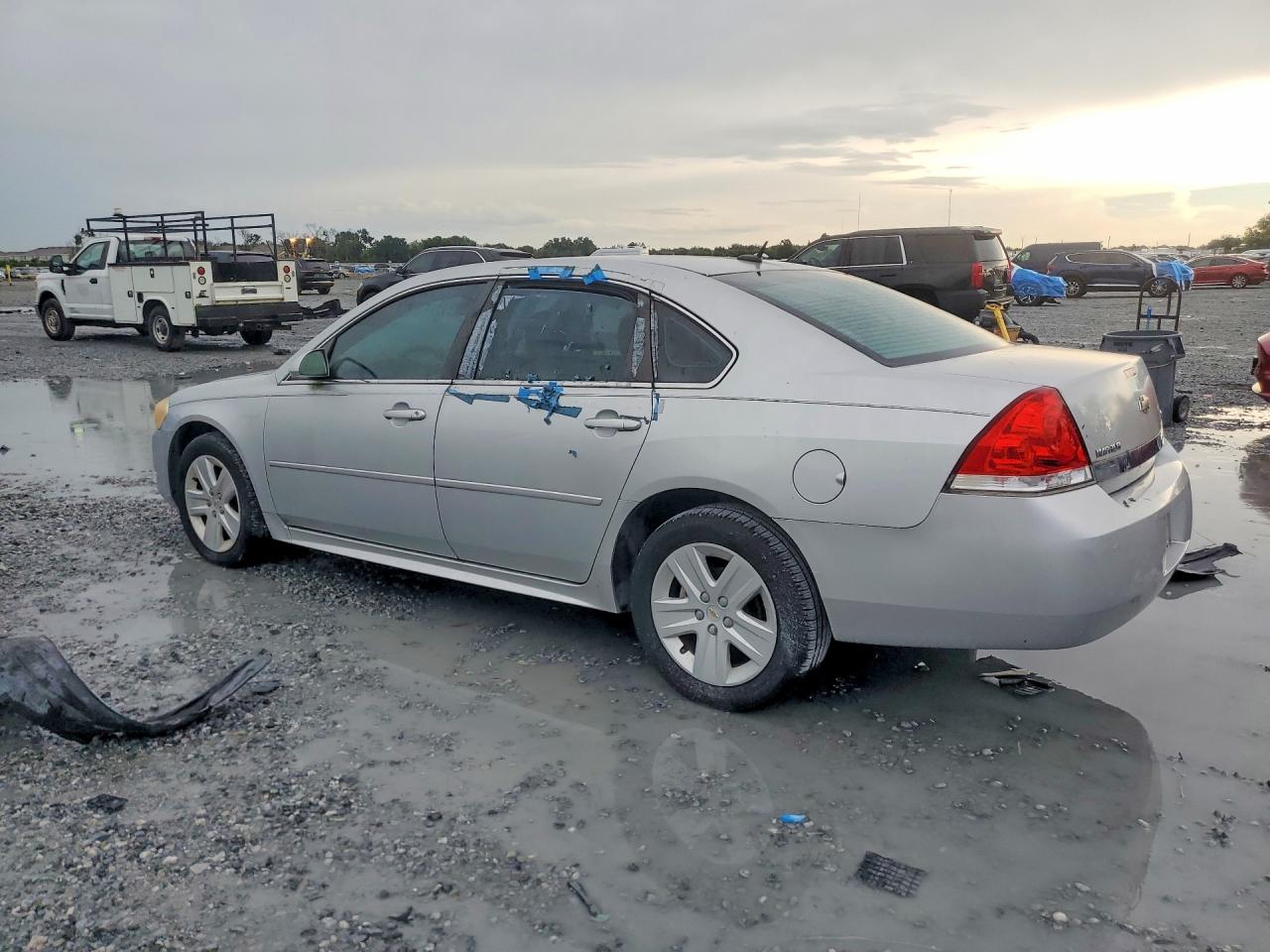 2011 Chevrolet Impala Ls Silver vin: 2G1WA5EK9B1165091