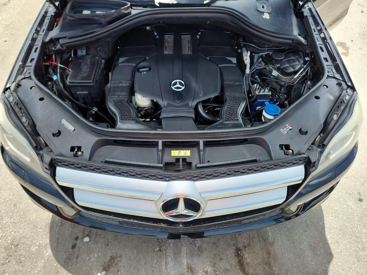 2015 Mercedes-benz Gl 450 4matic Черный vin: 4JGDF6EE0FA511925