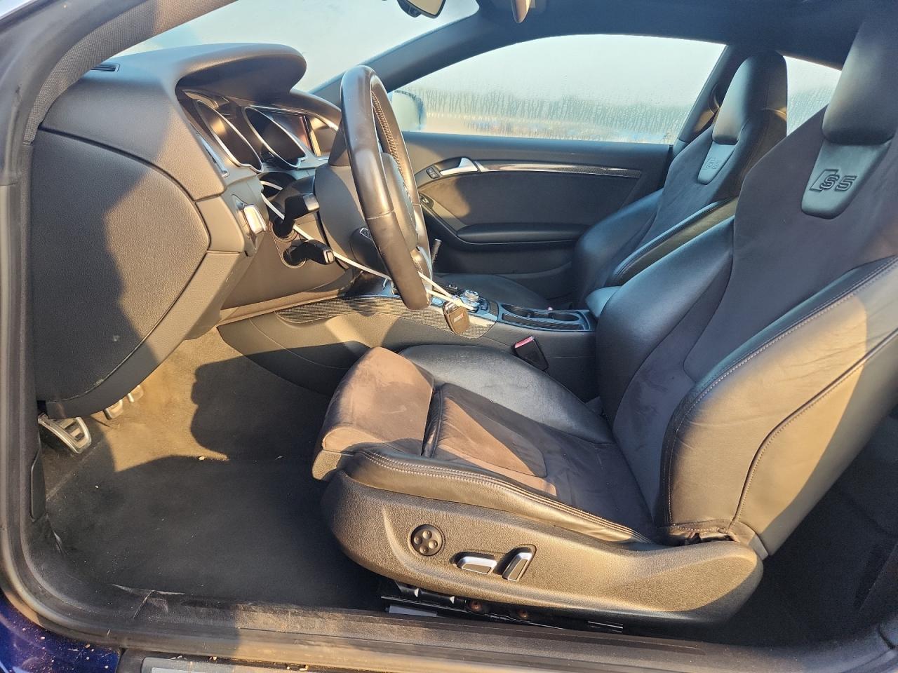 2013 Audi S5 Premium Plus Blue vin: WAUGGAFR4DA049558