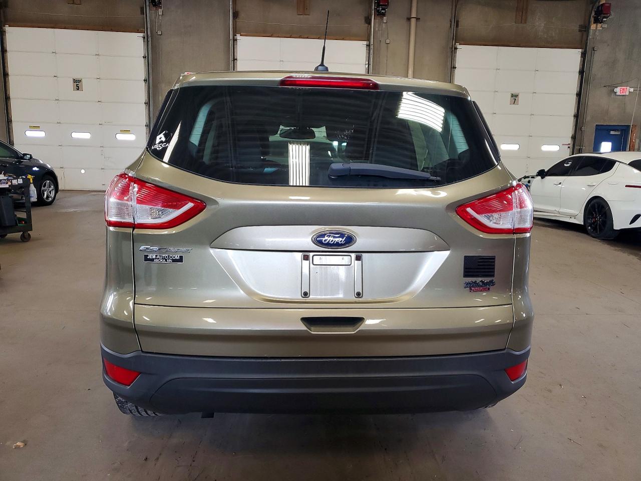 2013 Ford Escape S Green vin: 1FMCU0F79DUD69603