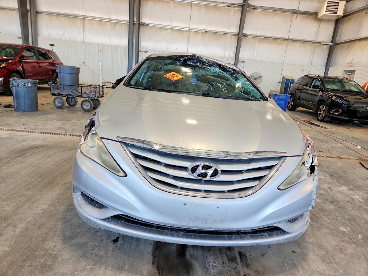 2012 Hyundai Sonata Gls Silver vin: 5NPEB4AC5CH425964