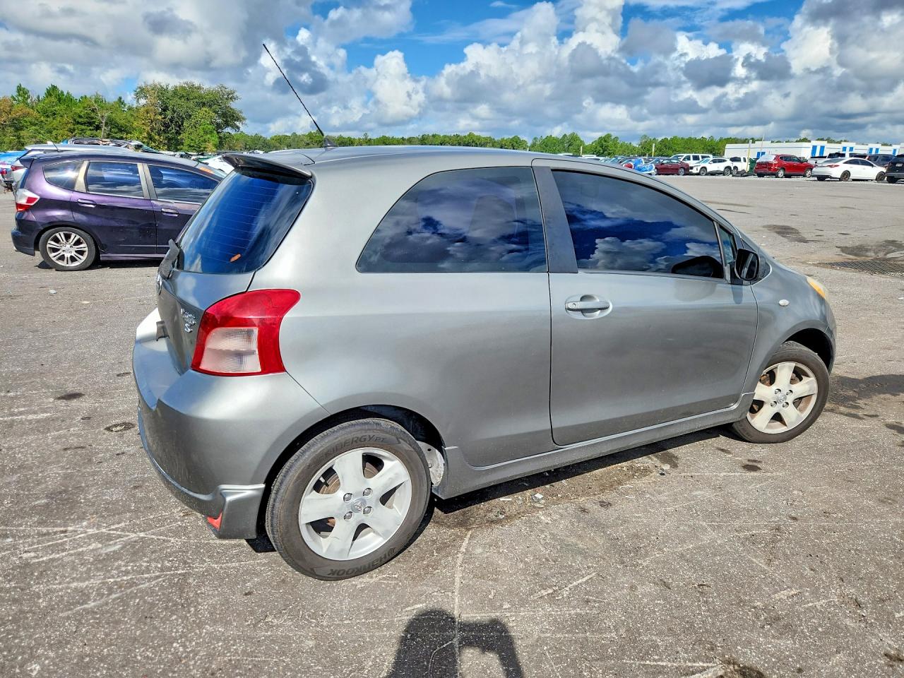 2008 Toyota Yaris S Gray vin: JTDJT923085156609
