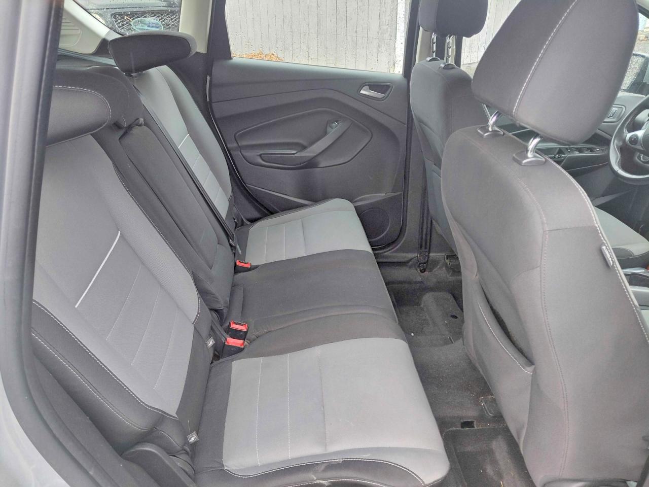 2014 Ford C-max Se Серебряный vin: 1FADP5AU1EL509263