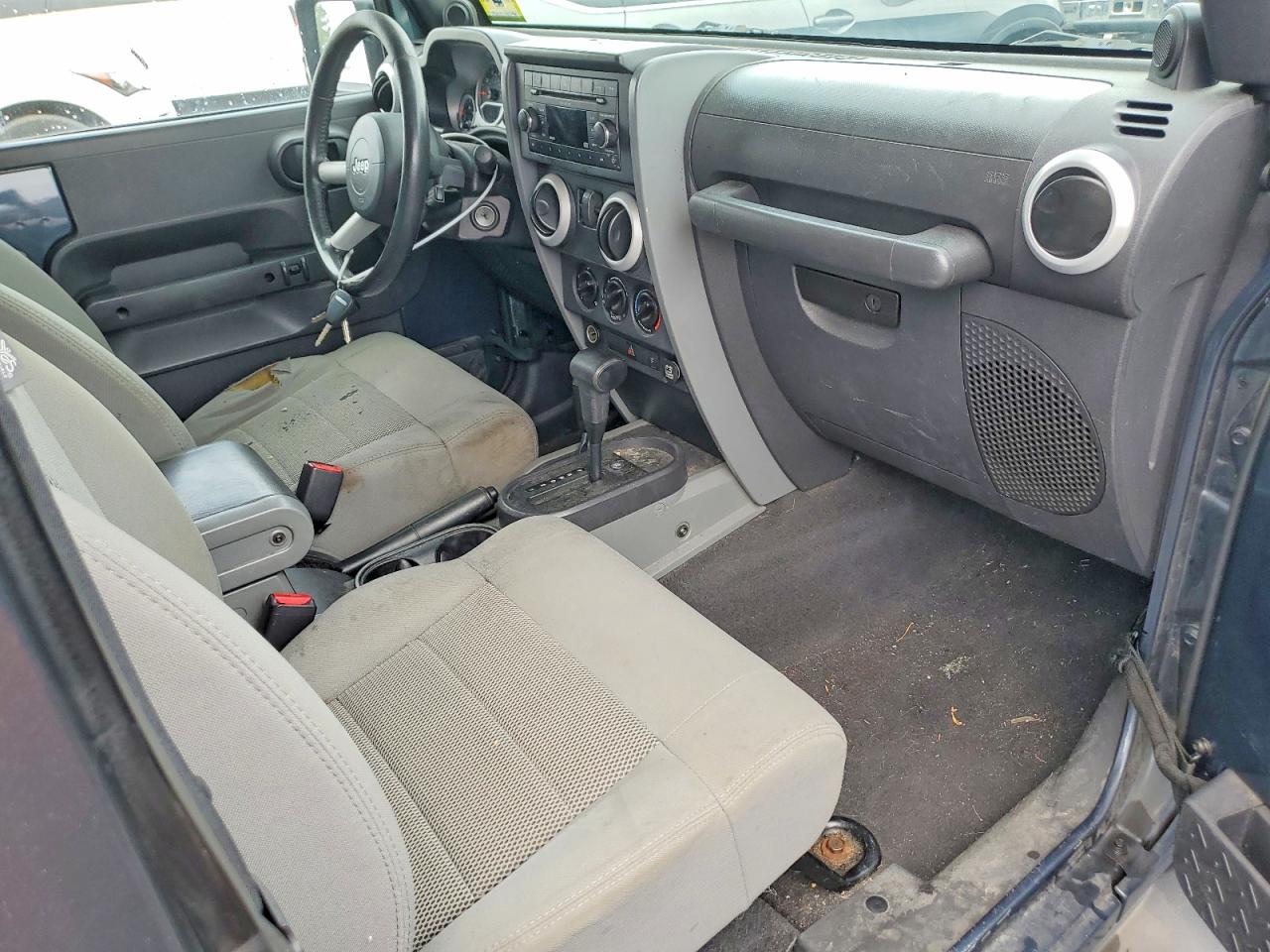 2008 Jeep Wrangler Sahara Серый vin: 1J4FA54158L567140