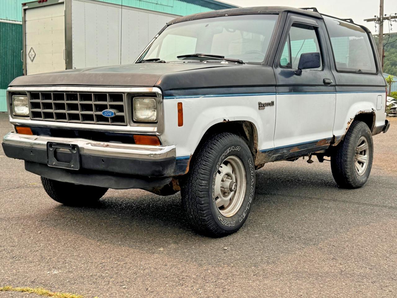 1988 Ford Bronco Ii Blue vin: 1FMCU14T7JU838491