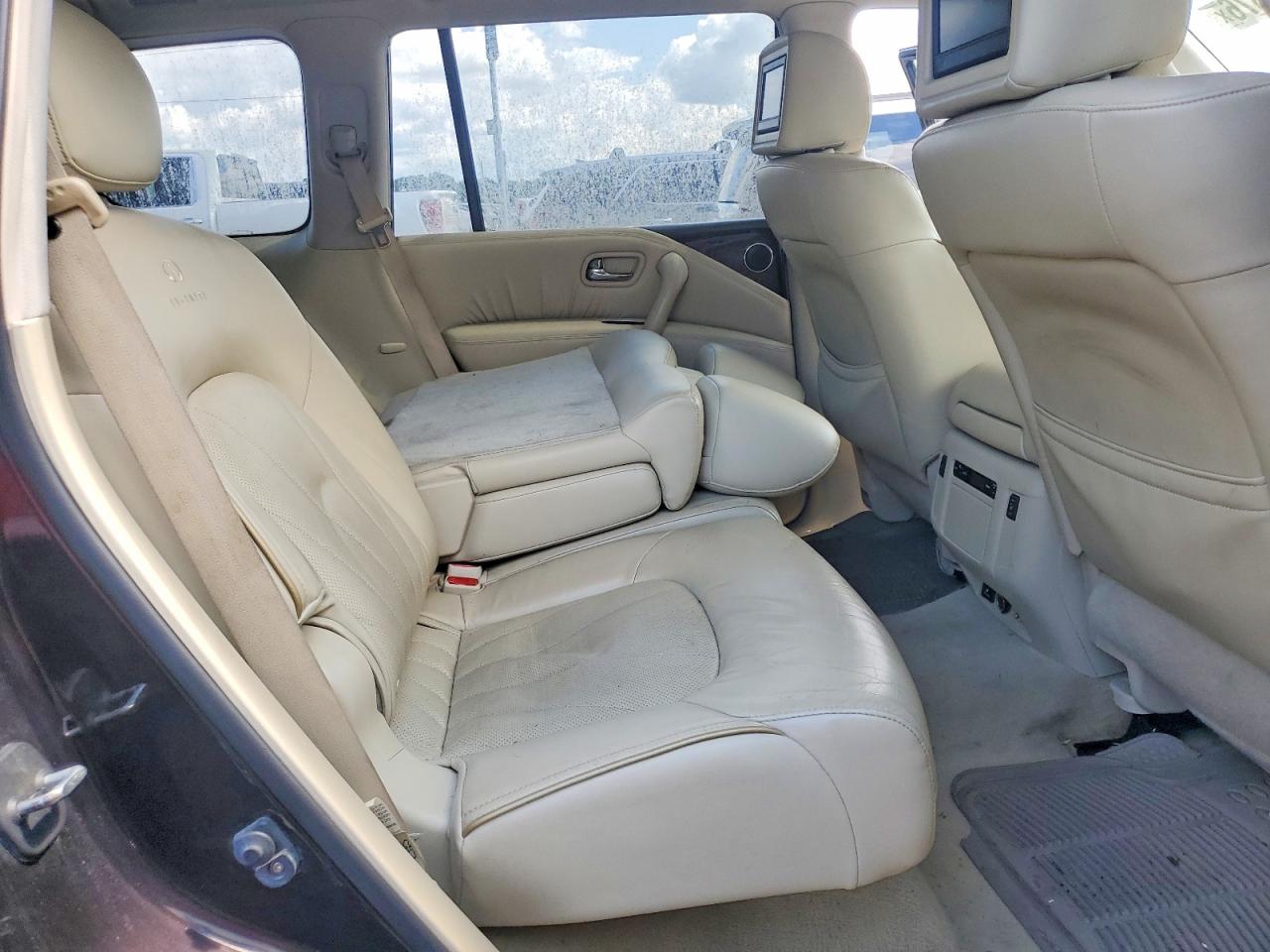 2011 Infiniti Qx56 Base Burgundy vin: JN8AZ2ND0B9701352
