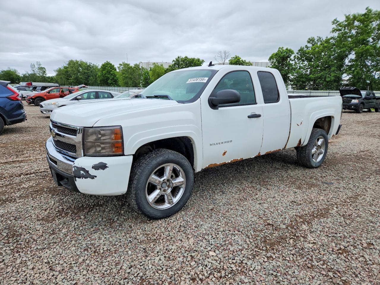 2011 Chevrolet Silverado K1500 Ls White vin: 1GCRKREA2BZ446172