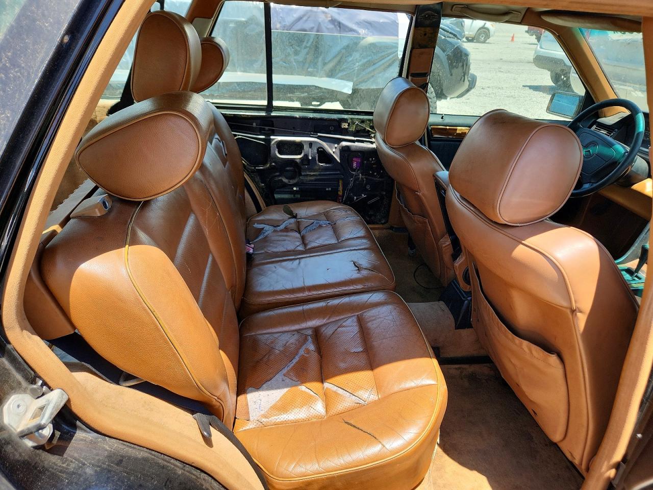 1995 Mercedes-benz E 320 Черный vin: WDBEA92E5SF336113