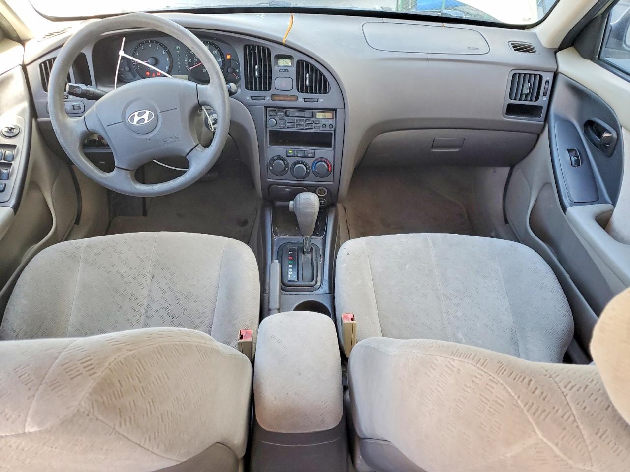 2005 Hyundai Elantra Gls Beige vin: KMHDN46D25U051029