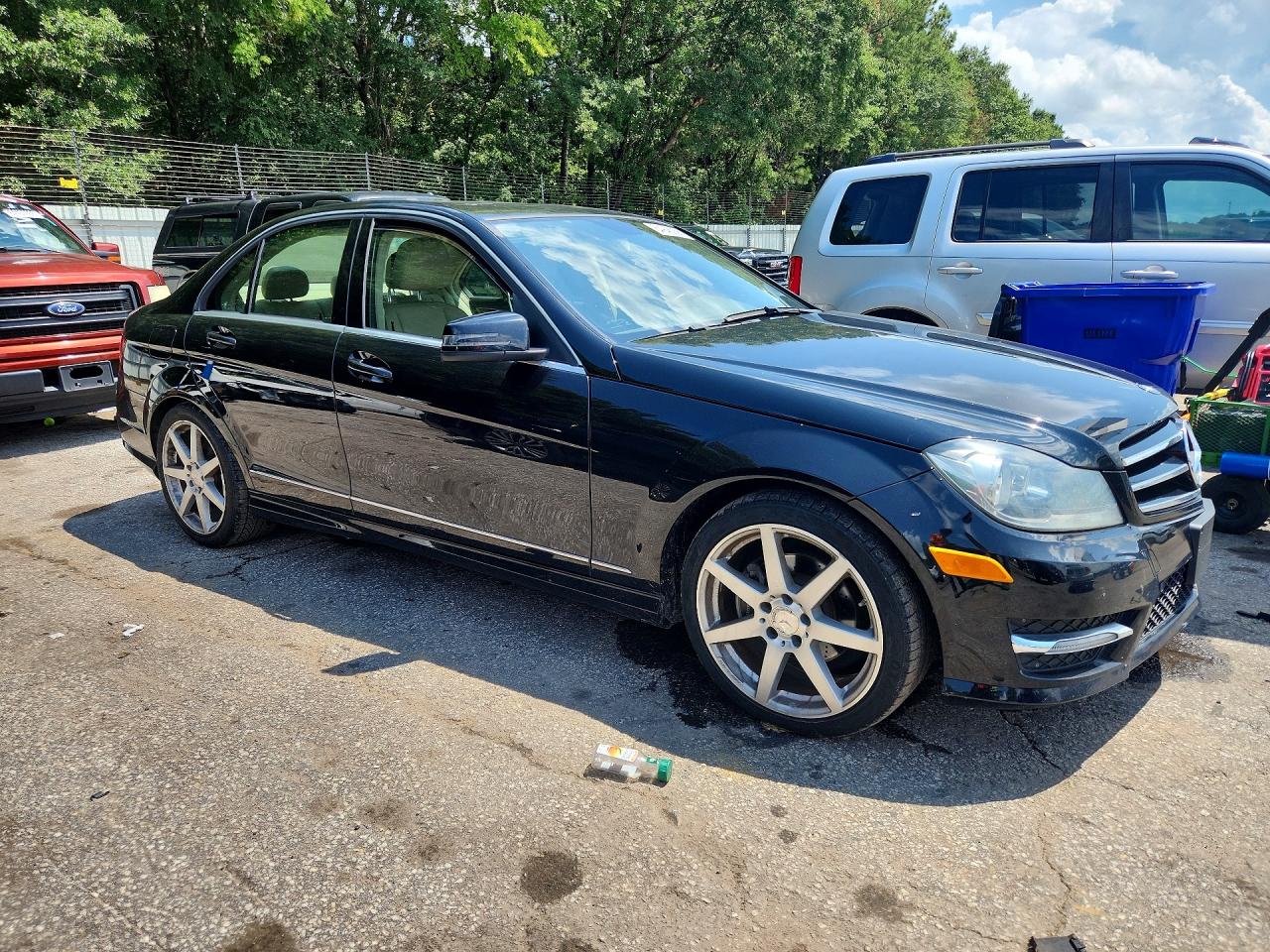 2014 Mercedes-benz C 250 Black vin: WDDGF4HB5EA953918