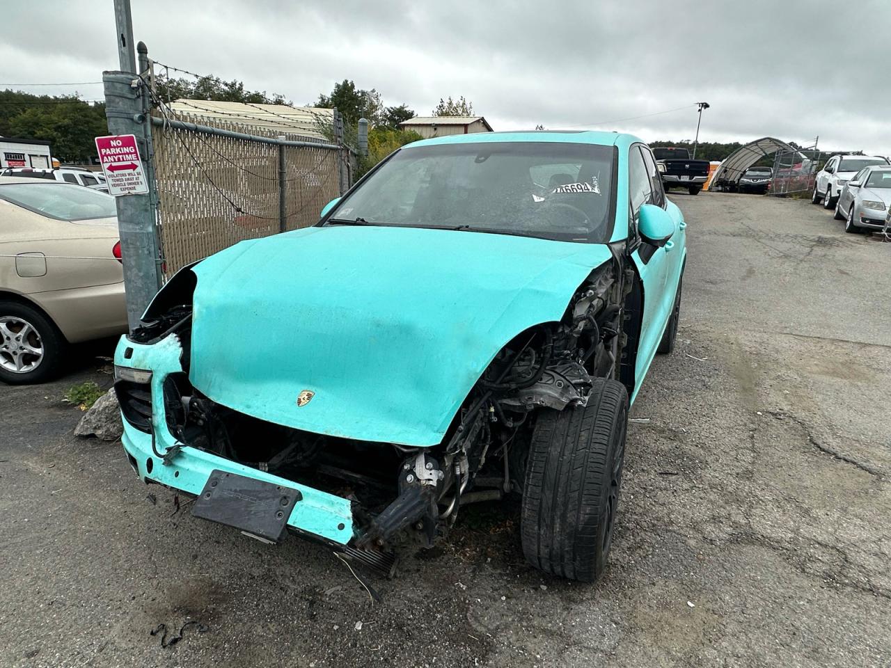 2017 Porsche Cayenne Blue vin: WP1AA2A20HKA80380