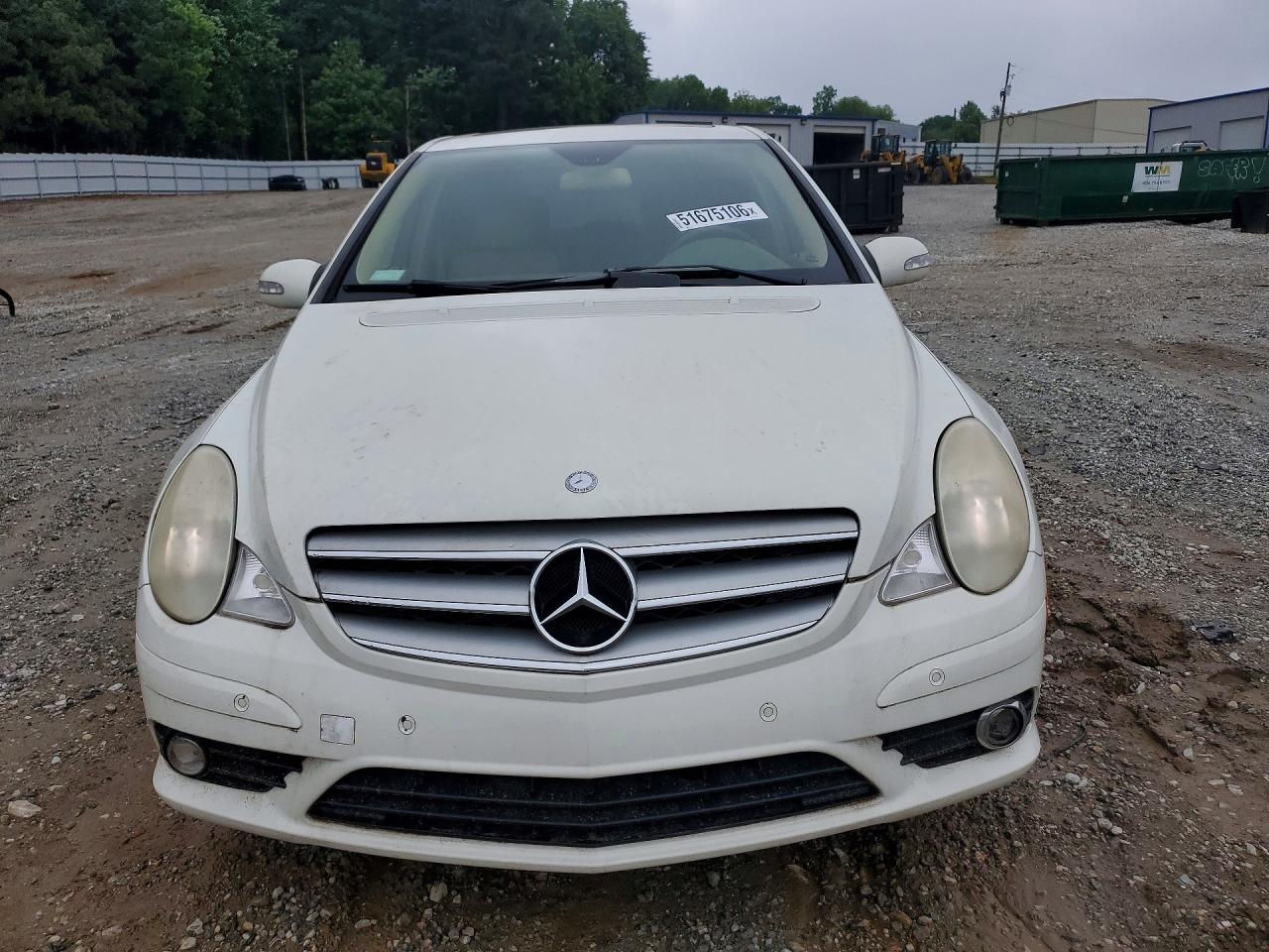 2008 Mercedes Benz R 350 White vin: 4JGCB56E88A081760