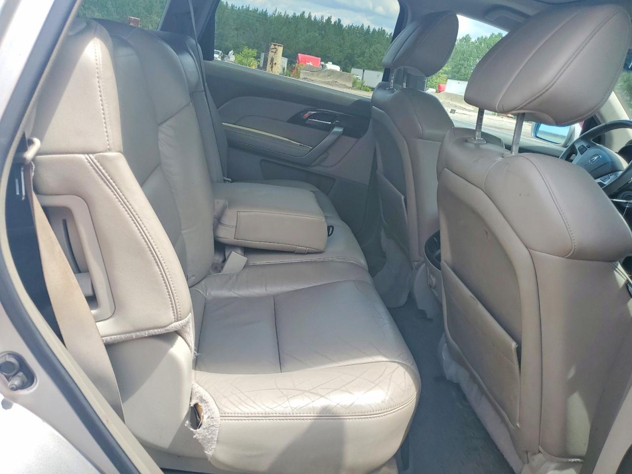 2013 Acura Mdx Silver vin: 2HNYD2H24DH510369