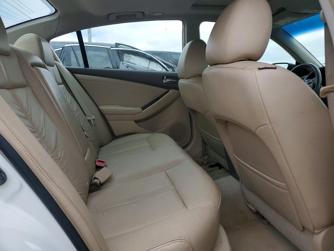 2010 Nissan Altima 2.5 White vin: 1N4AL2AP8AN554058