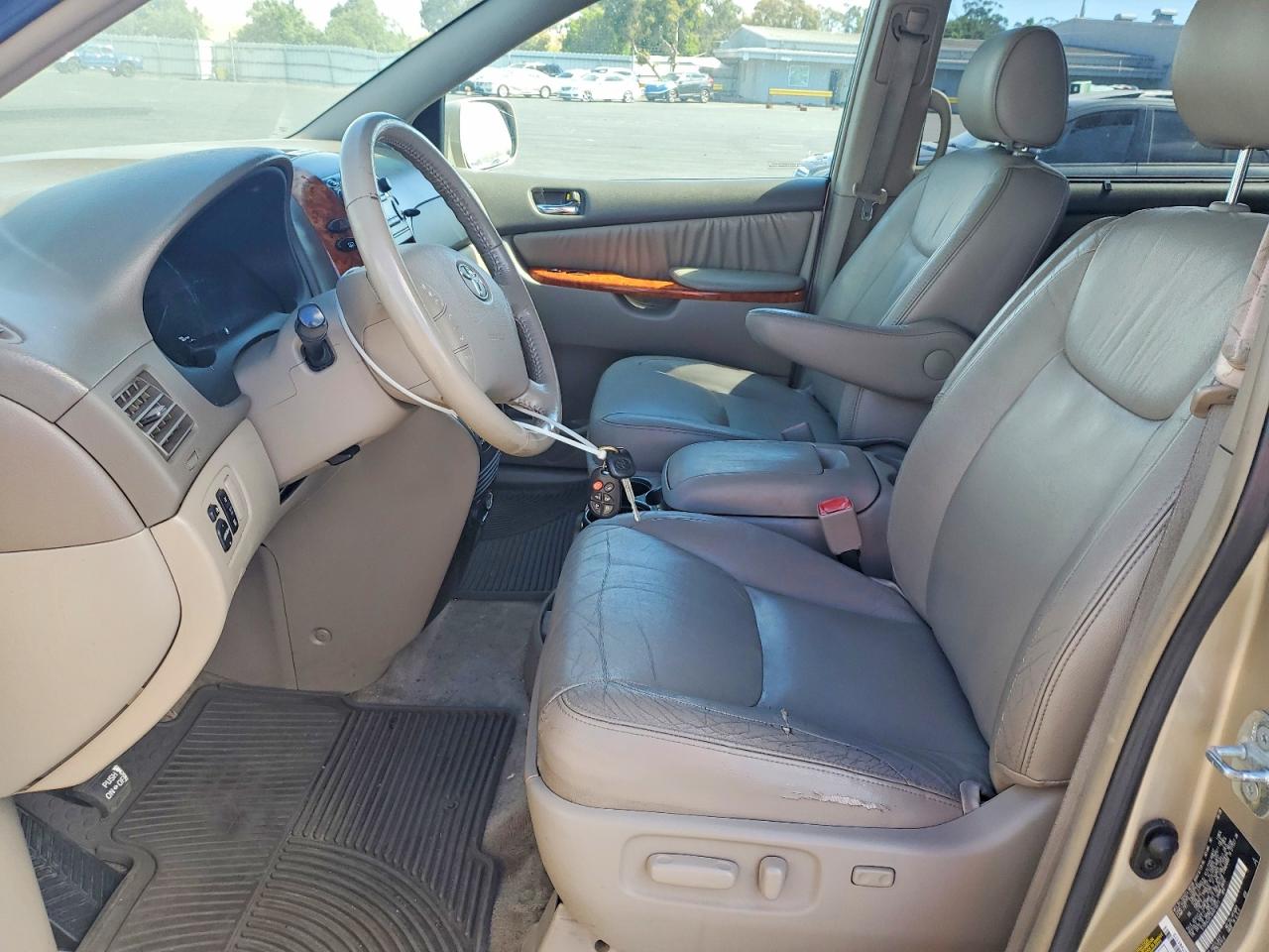 2006 Toyota Sienna Xle 7 Passenger Gold vin: 5TDBA22C36S070073