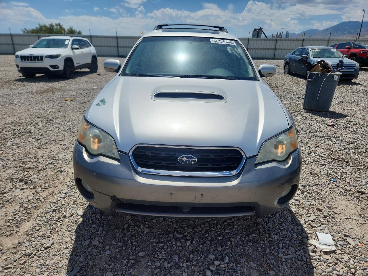 2007 Subaru Legacy Outback Silver vin: 4S4BP63C574336318