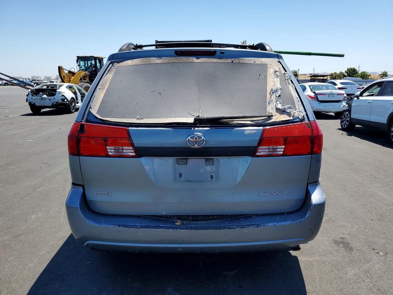 2004 Toyota Sienna Ce 8 Passenger Blue vin: 5TDZA23C34S138043