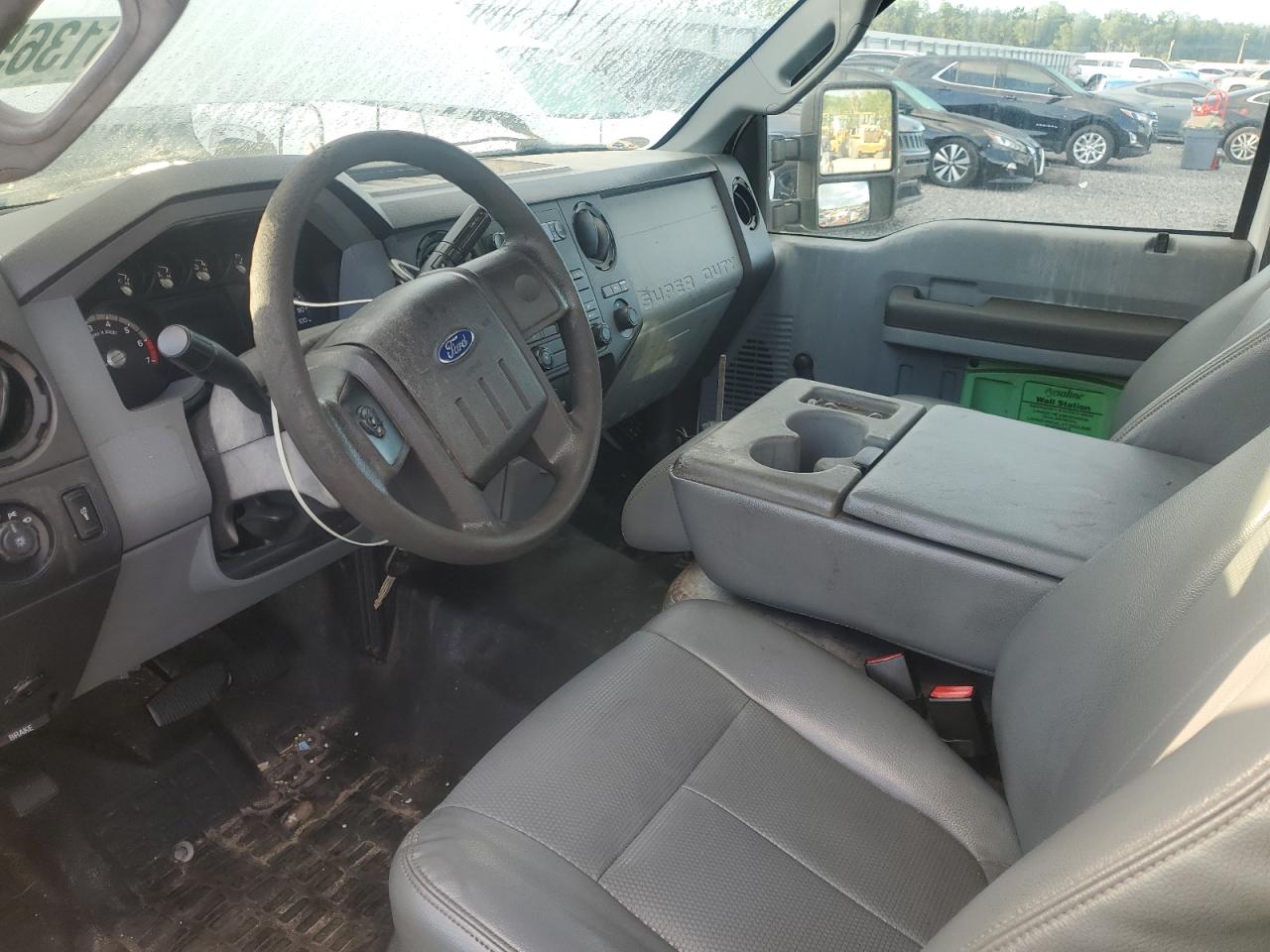 2015 Ford F350 Super Duty White vin: 1FTBF3A62FEA29331