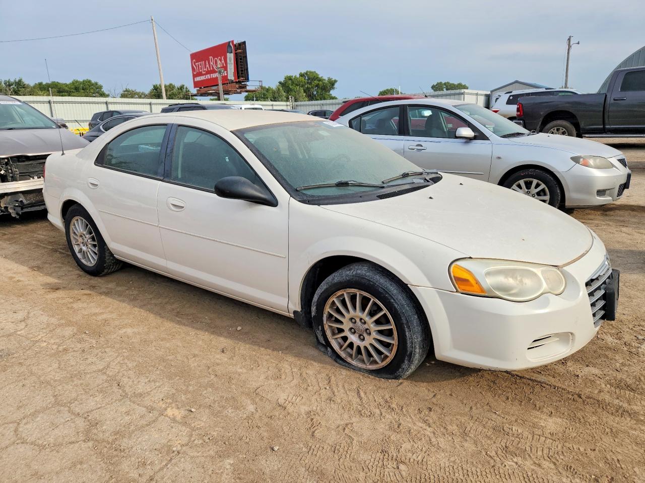 2005 Chrysler Sebring Touring White vin: 1C3EL56R85N562100
