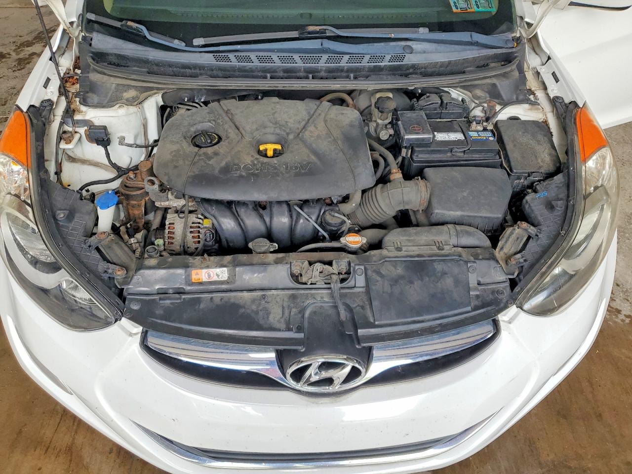 2012 Hyundai Elantra Gls White vin: 5NPDH4AE0CH110579
