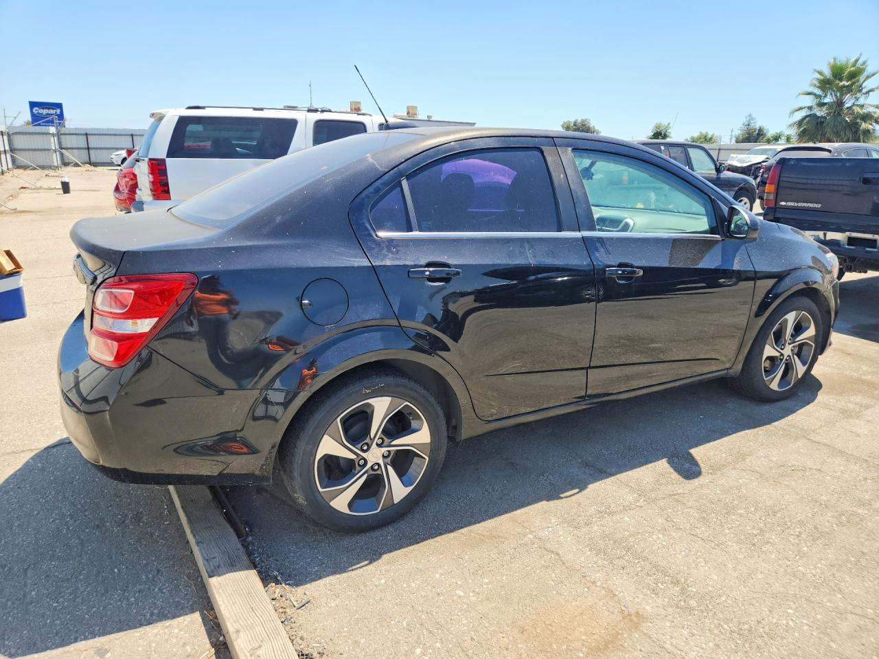 2017 Chevrolet Sonic Premier Черный vin: 1G1JF5SB4H4135297