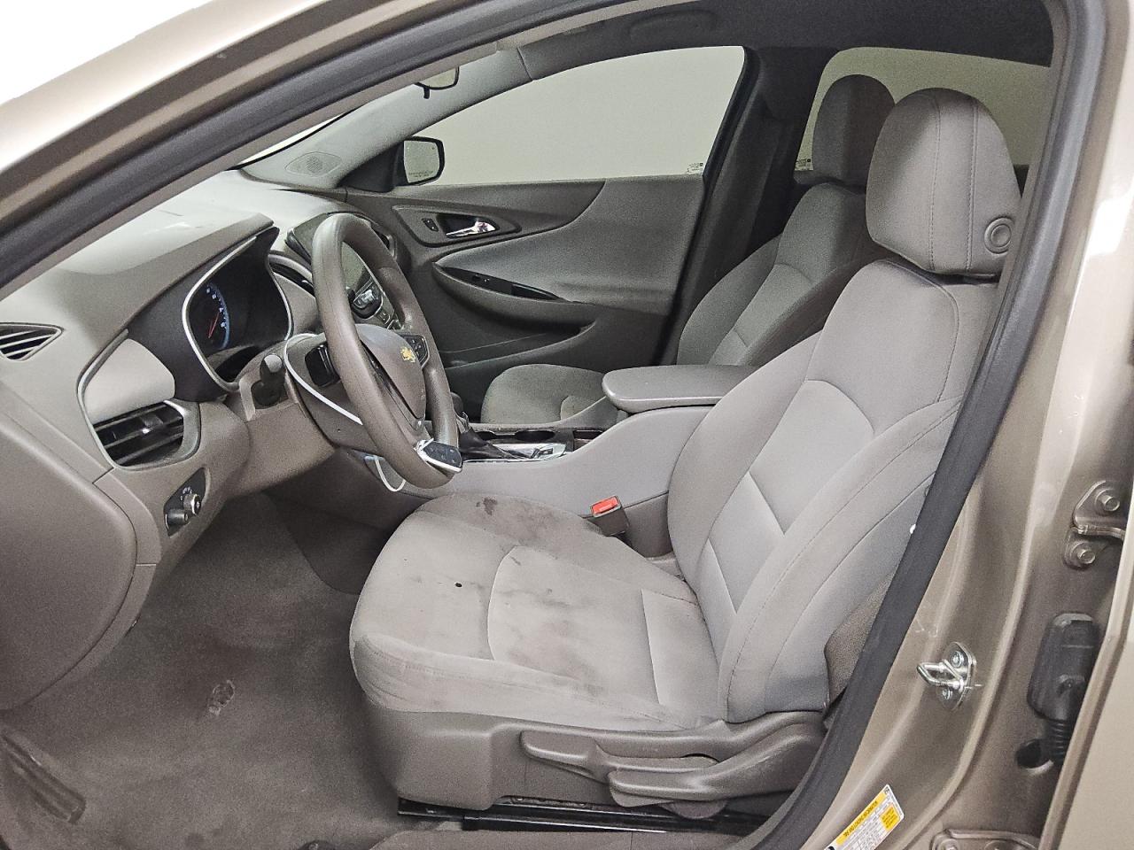 2024 Chevrolet Malibu Ls Золотой vin: 1G1ZB5ST1RF137828 Damage: Left Front Seat Cushion, Burn Hole, 1/8 To 1/2 Inch