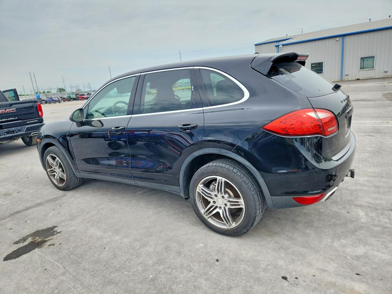 2011 Porsche Cayenne S Black vin: WP1AB2A23BLA42222