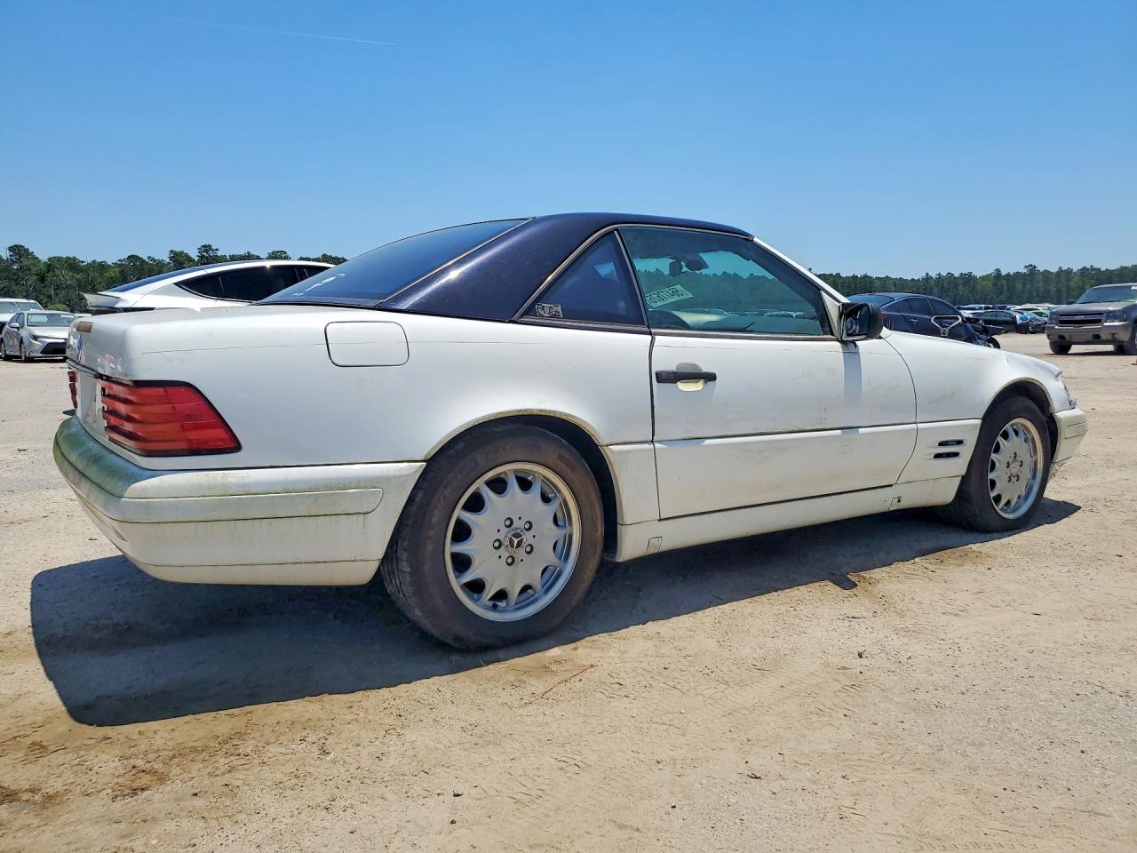 1997 Mercedes-benz Sl 500 White vin: WDBFA67F4VF140429